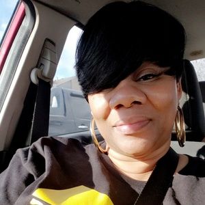 Meet your Posher, Tonya